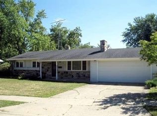 465 Summit Ave, Burlington, WI 53105