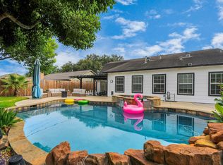 9606 Beverlyhill St, Houston, TX 77063