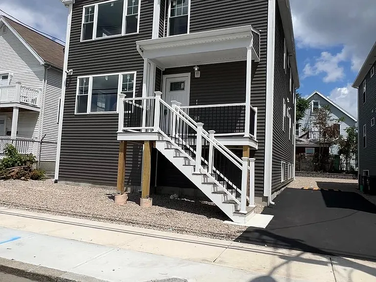 731 Potters Ave #2 — Photo 1