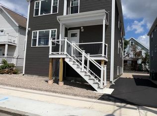 731 Potters Ave #2, Providence, RI 02907