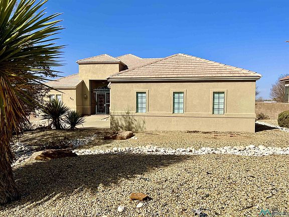 2nd image of 507 Oakwood Pl