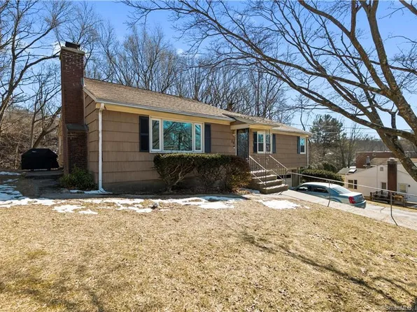 54 Piping Rock Drive, Waterbury, CT 06706