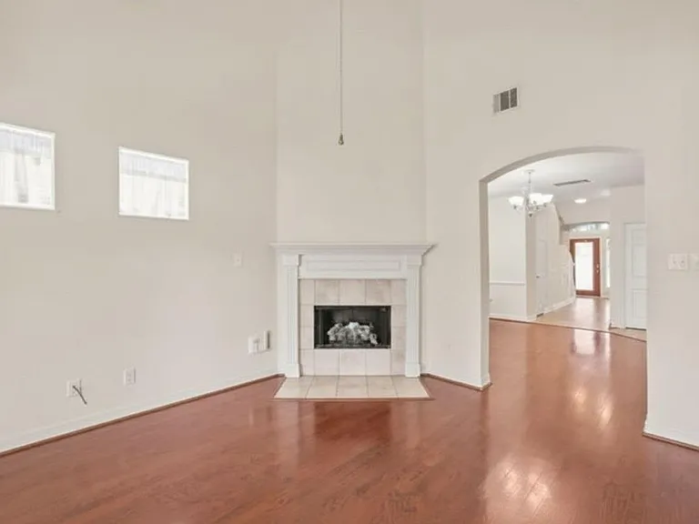 2354 Waterford Park St — Photo 9