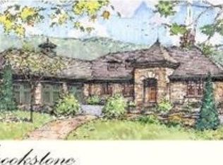 37300 Fairmount Blvd APT 4, Chagrin Falls, OH 44022