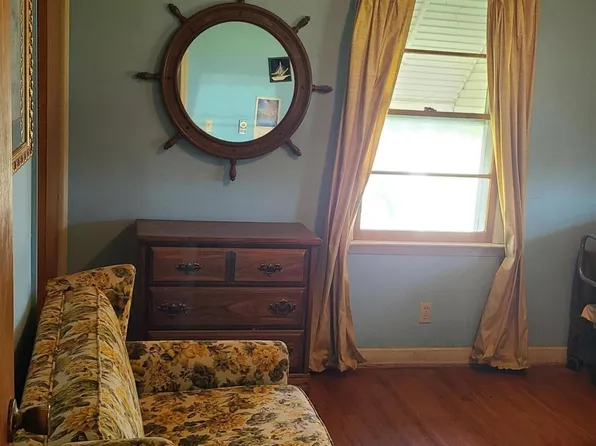 433 Sunnyview Rd, Henderson, NC 27536
