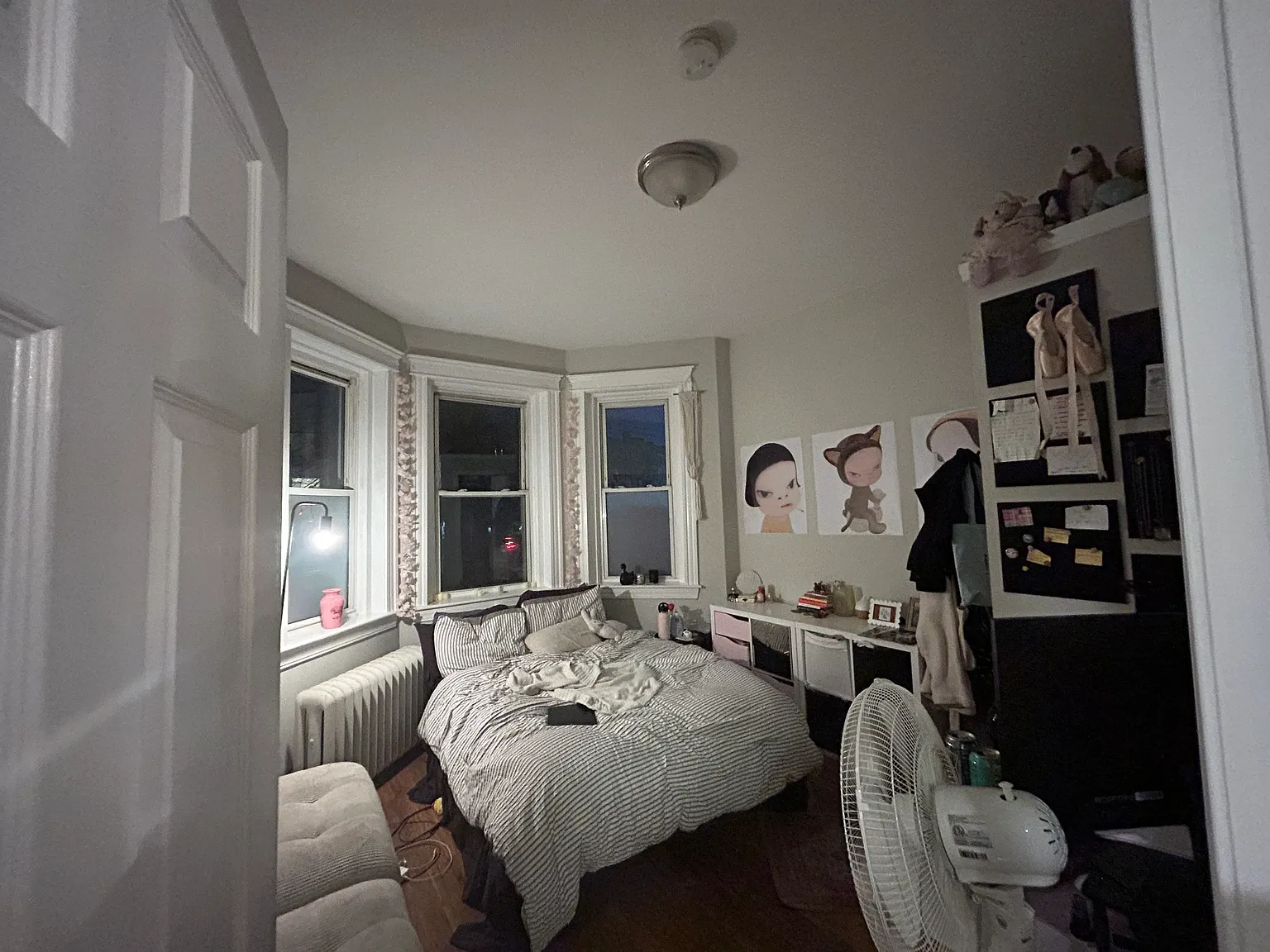 4 bed, 5200 sqft, $5,200 — Photo 4