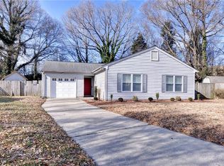 6 Whitecedar Ct, Hampton, VA 23666