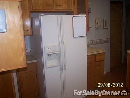 3rd image of 1420 Evaline Dr