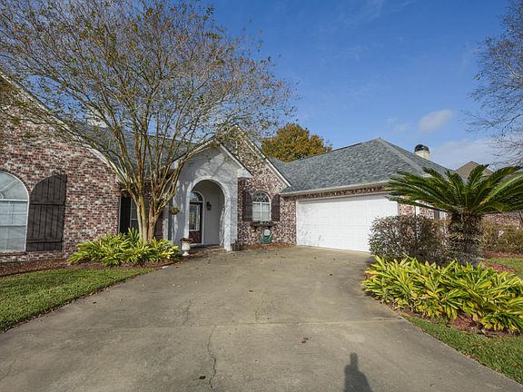 3rd image of 326 Mill Pond Dr