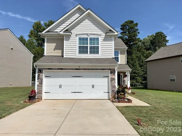 3735 Ernie Dr, Charlotte, NC 28269