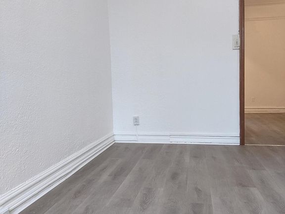 3rd image of 2130 E 15th St #2F