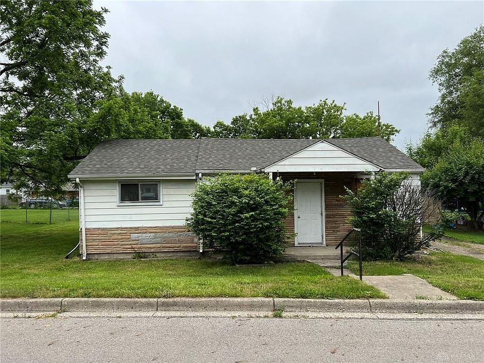1st image of 1823 Stewart Blvd