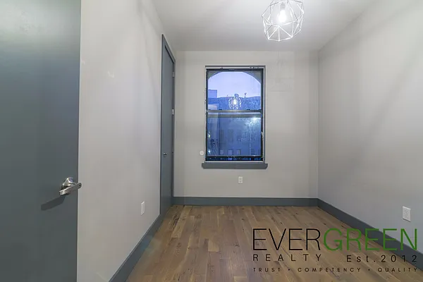 Rented by ERNY LLC | media 5