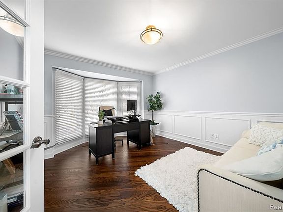 3rd image of 54392 Pelican Ln