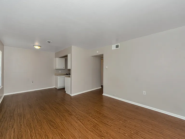 Troup Townhomes — Photo 20
