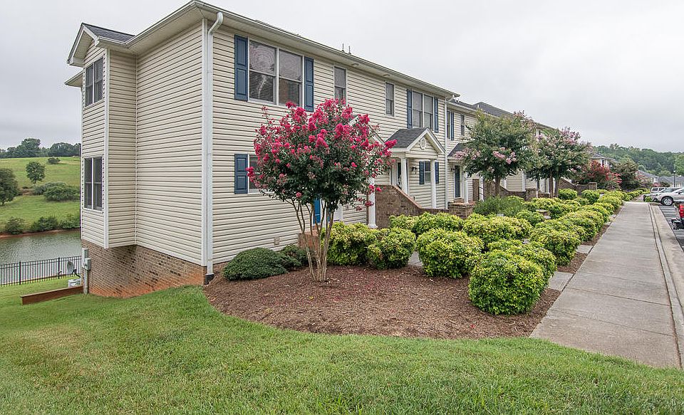 375 Cambridge Ct Hardy, VA Zillow Apartments for Rent in Hardy