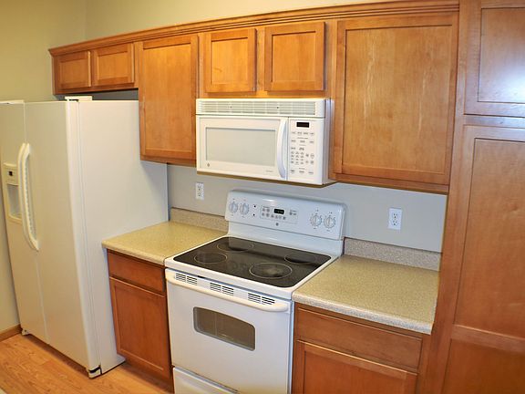 5th image of 240 Sadler Ln APT 201