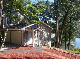 3355 Shoreland Dr, Buford, GA 30518