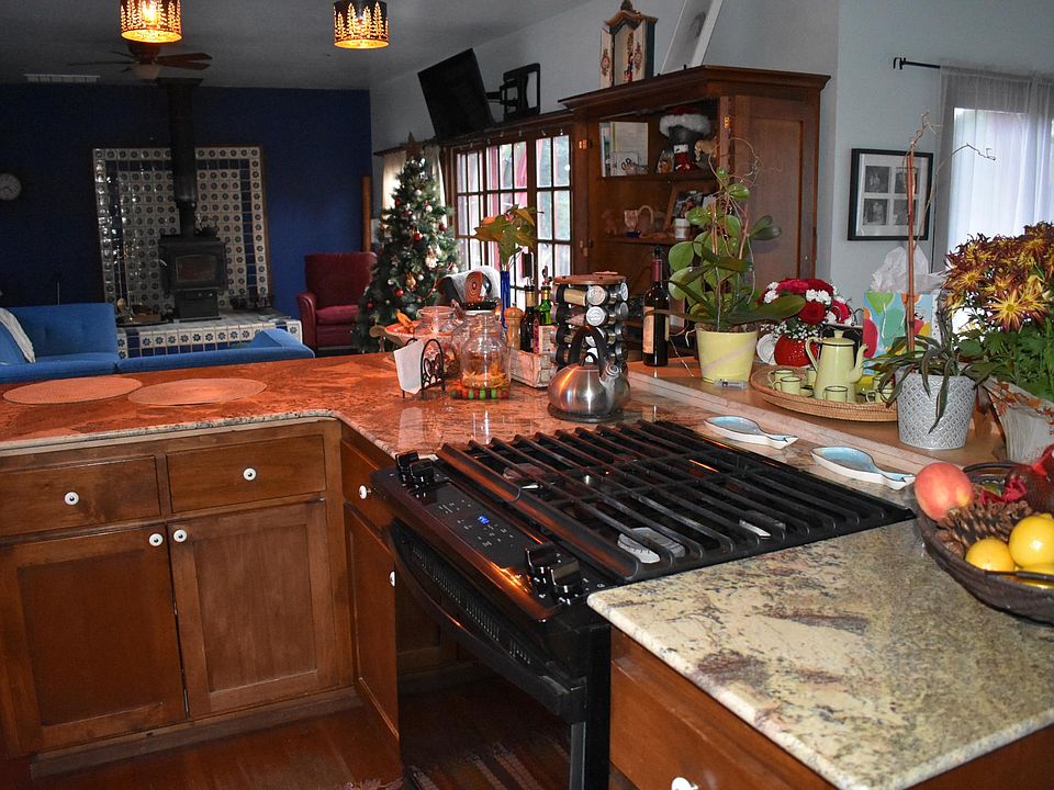 Brand new granite counter tops!