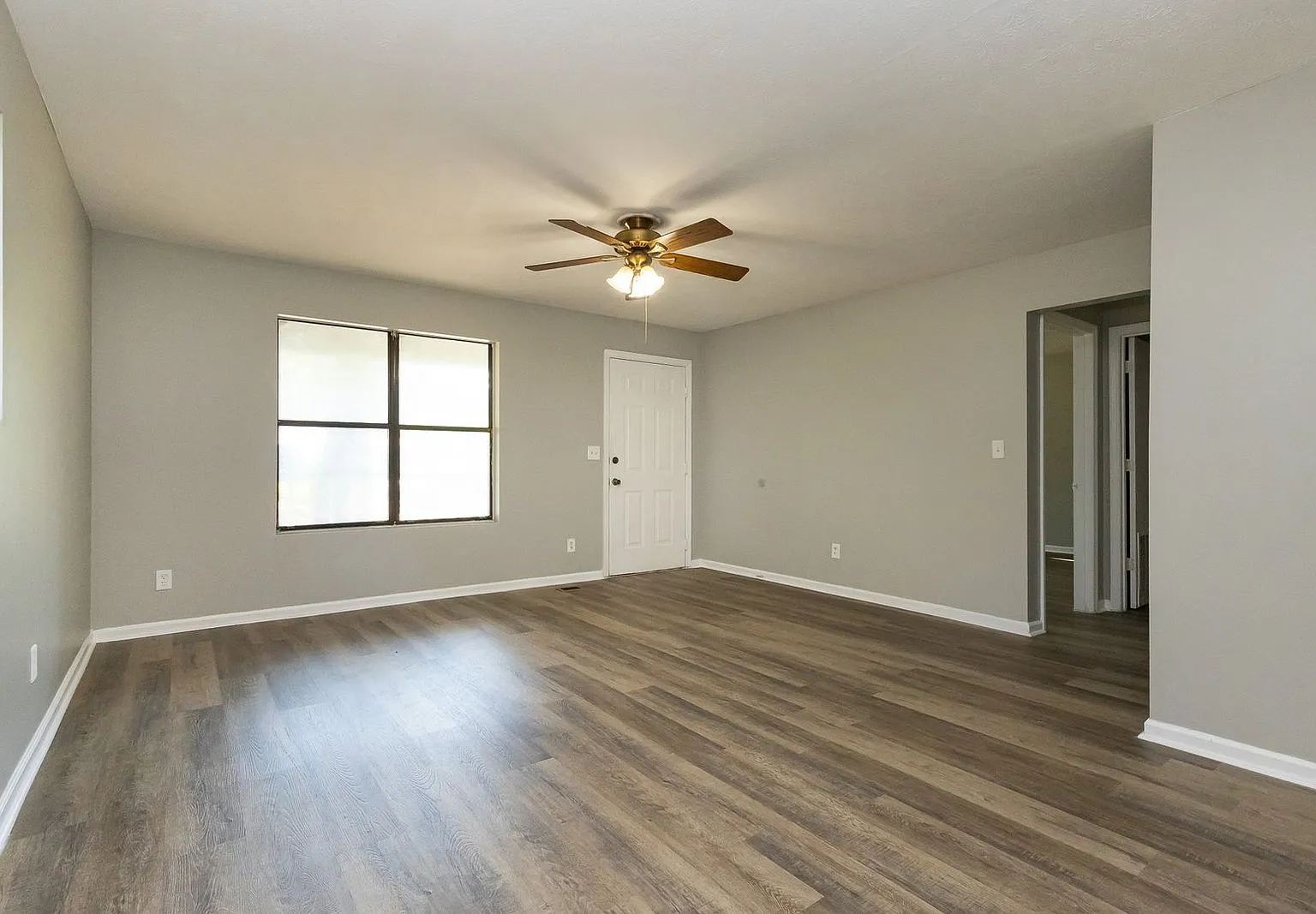 3 bed, 2.0 bath, 1540 sqft, $1,695 — Photo 2