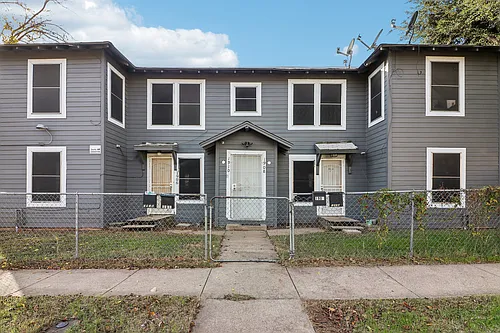 1906 Grainger St Photo 1