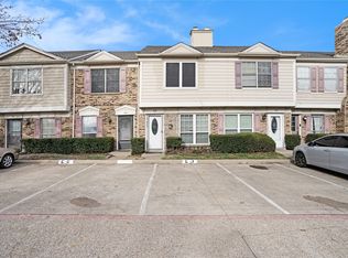 617 Carriagehouse Ln APT 3E, Garland, TX 75040