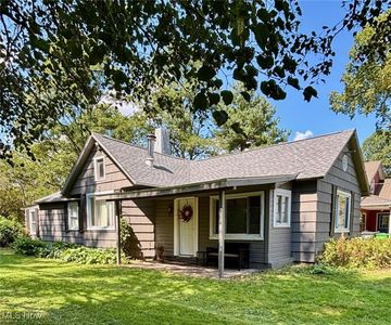 5872 Main St, Peninsula, OH, 44264