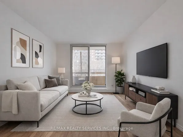 223 Jackson St W #507, Hamilton, ON L8P 4R4