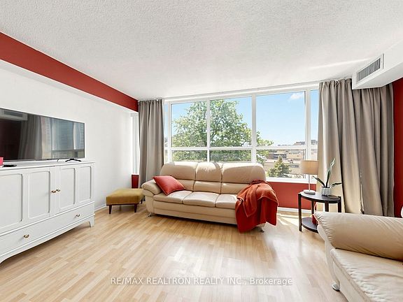4th image of 2365 Kennedy Rd #505