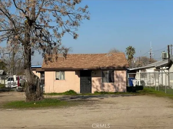 2390 S Walnut Ave, Fresno, CA 93706
