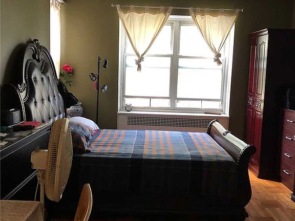 3rd image of 72-15 37th Ave APT 3C