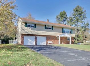 7 Evergreen Pl, Demarest, NJ 07627