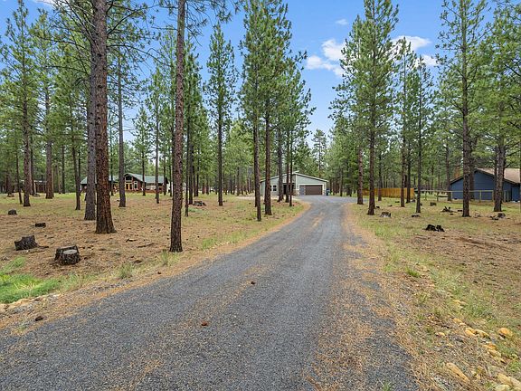2nd image of 14431 Crossroads Loop