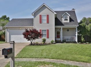 10800 Pineview Ct, Louisville, KY 40299