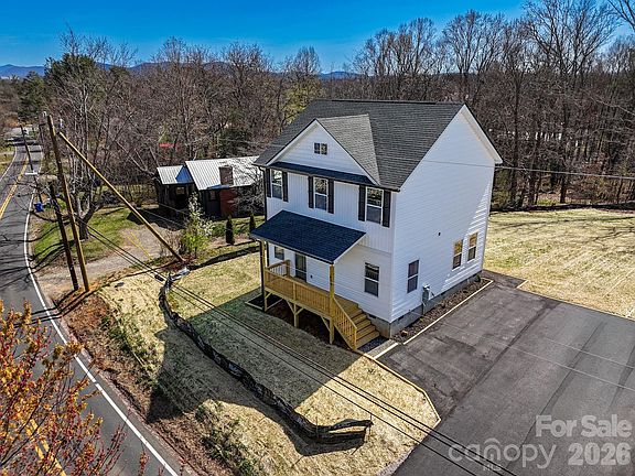 2nd image of 424 Hazel Mill Rd