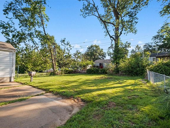 2nd image of 10228 Unicorn Dr