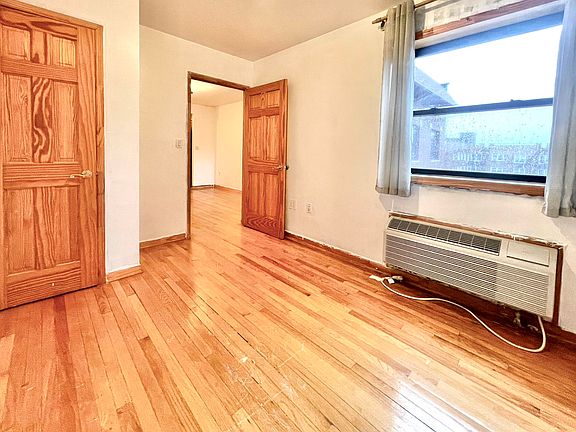 4th image of 46-06 88th St #6E