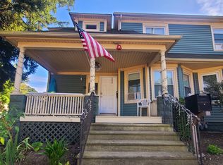 526 Park Ave FLOOR 2, Cranston, RI 02910