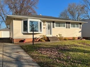 15813 Morning Star Ave, Maple Heights, OH 44137