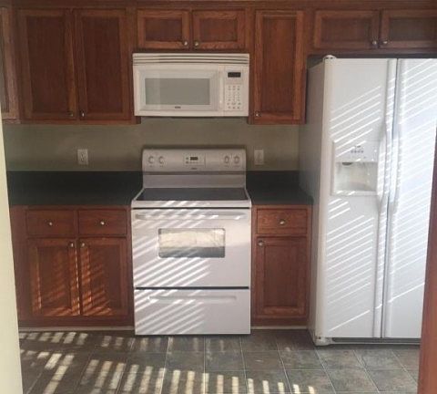 3rd image of 9091 Haileys Pond Dr