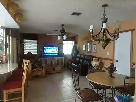 4th image of 211 SE 13th Ave