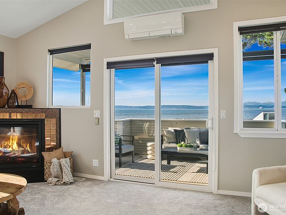 3rd image of 5064 Beach Drive SW