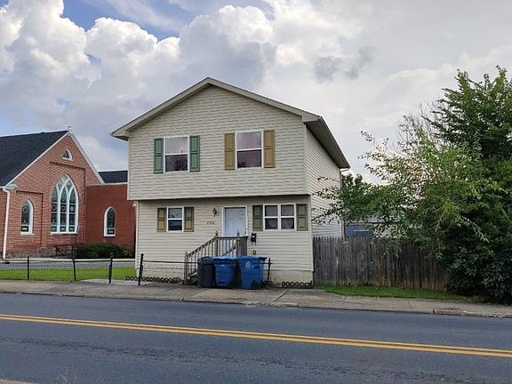 2nd image of 2705 Canby St