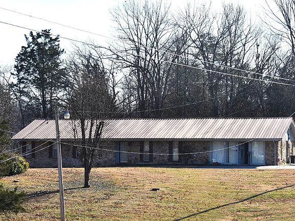 5th image of 175 Lakeshore Dr