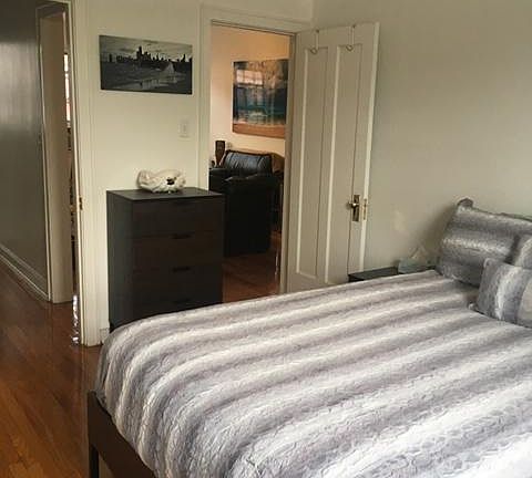 3rd image of 1523 W Lunt Ave APT 3B