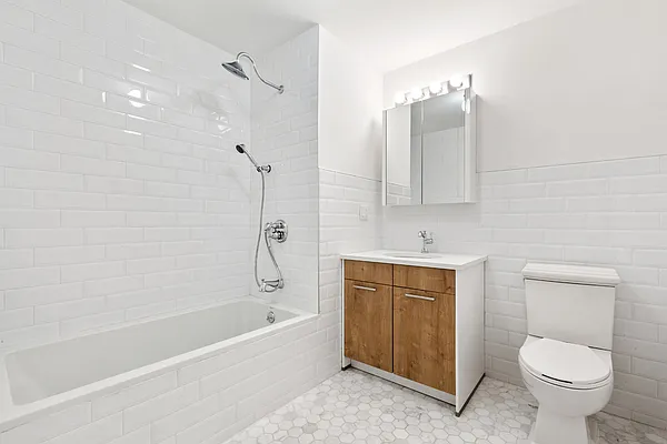 Rented by 517-525 West 45 LLC | media 1