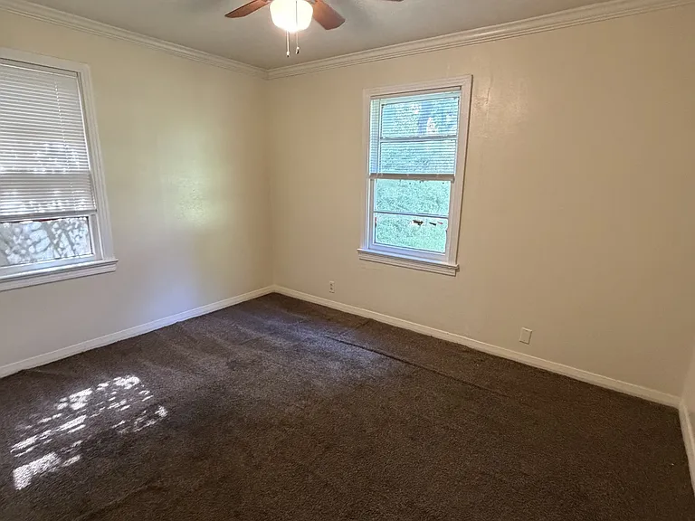 945 Trinidad St — Photo 4