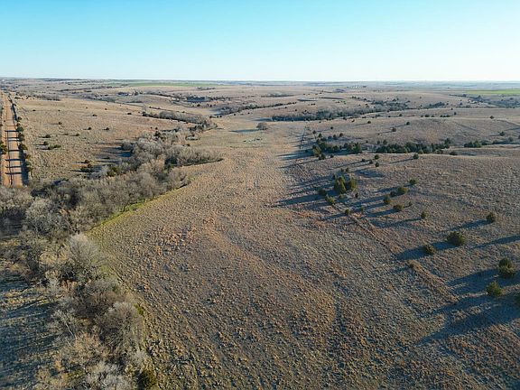 5th image of N 2180th Rd