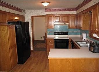 4th image of 15758 Horton St