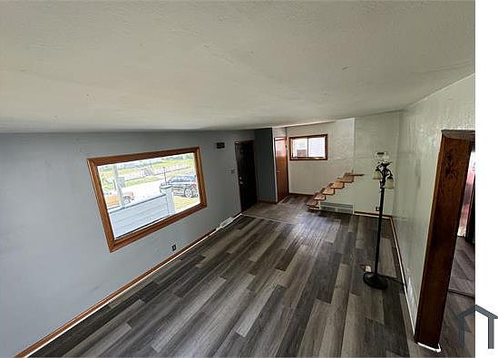 3rd image of 1137 Milton St #11